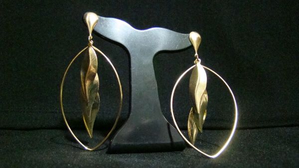 Brinco Folhas