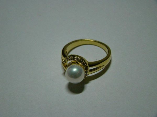 Anel de Pérola com Cristais